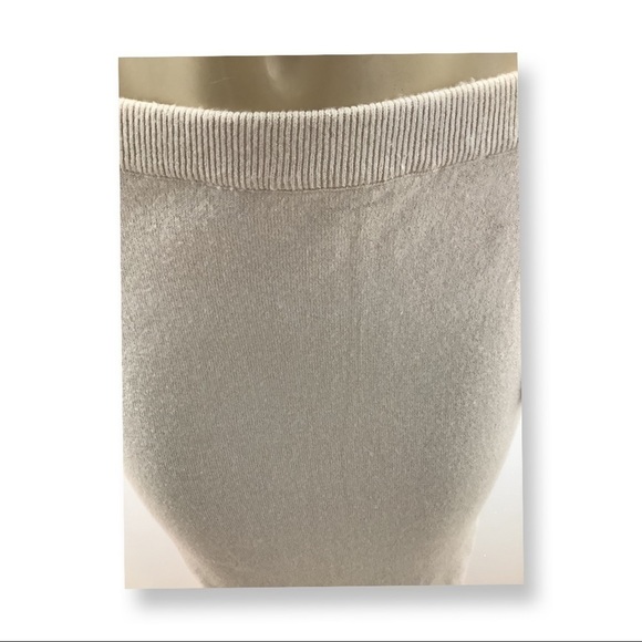 Broadway 38 Size Medium Shimmery Sweater Skirt With Elastic Waist. New With Tags - Picture 2 of 4